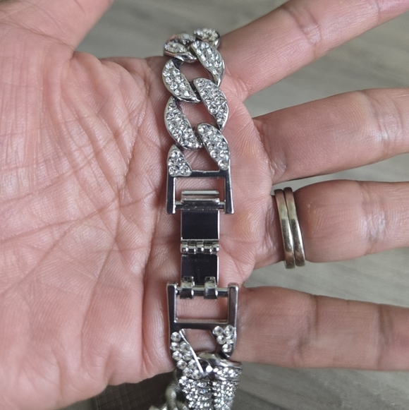 Hip Hop Iced Out Fully Rhinestone Silver Card Pendant & Cuban Chain Necklace 20" - Picture 9 of 13